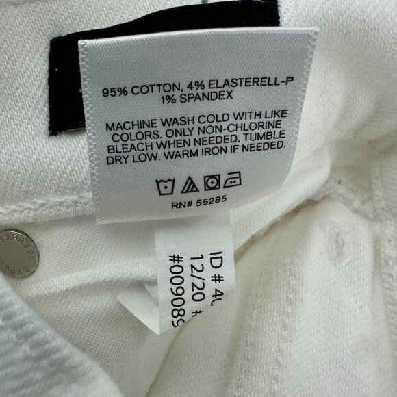 Express Mom Jean Super High Rise Button Fly Women's size 2 White Denim Jeans - Picture 4 of 5